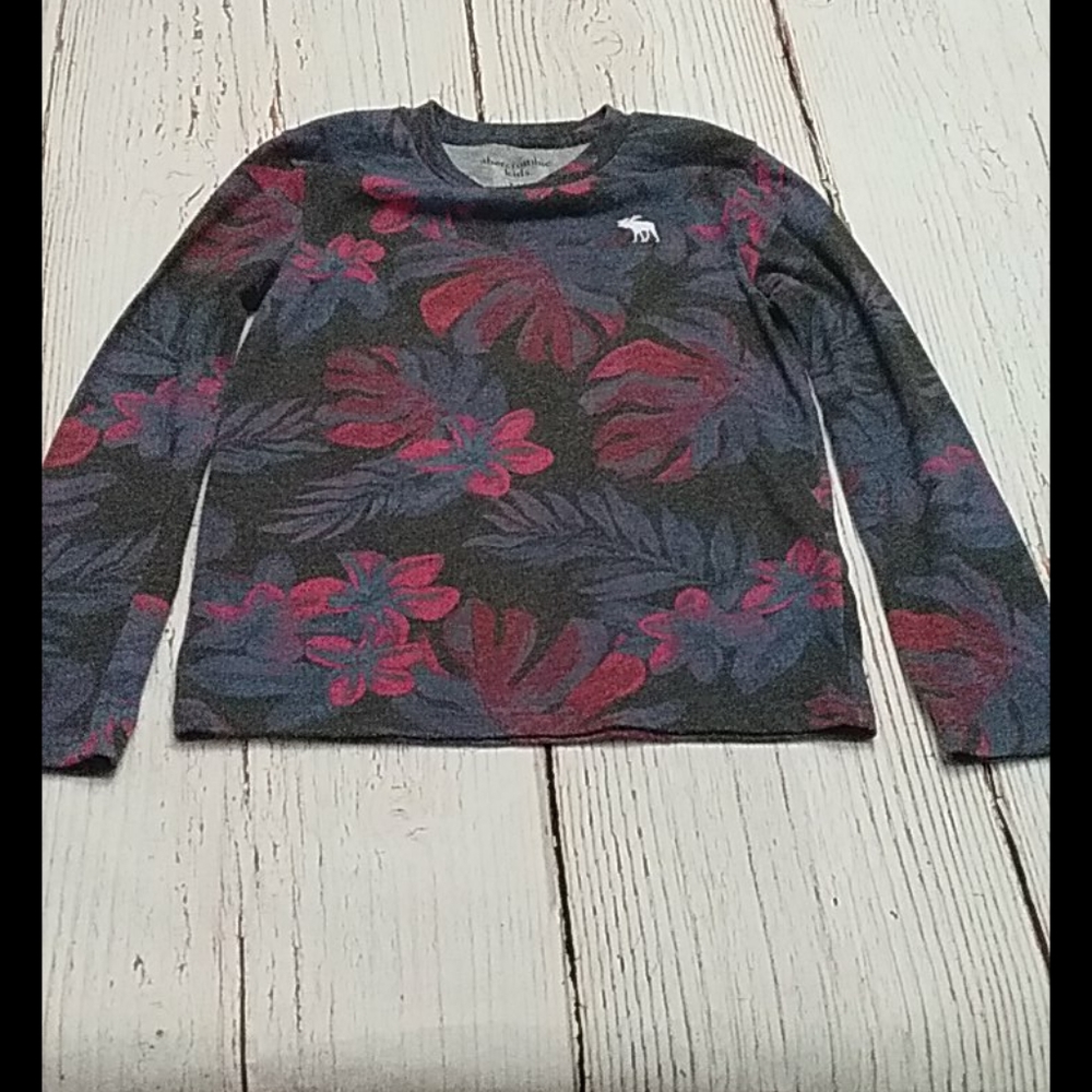Abercrombie long sleeve floral Tshirt